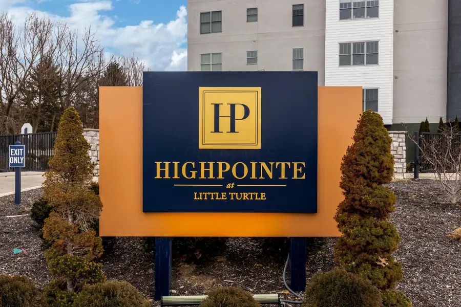 5285 Highpointe Lakes Drive, Westerville, OH 43081 - Image #2