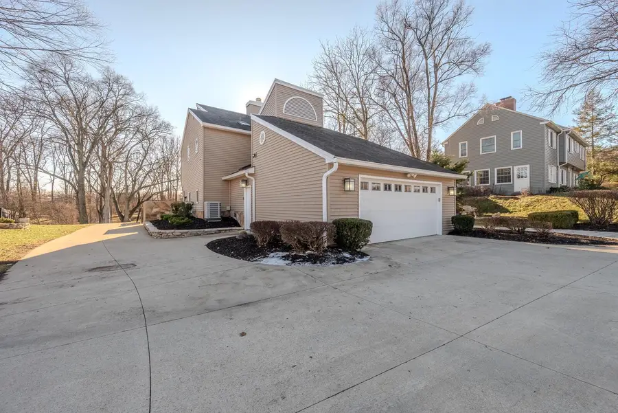 745 Highland Drive, Columbus, OH 43214 - Image #2