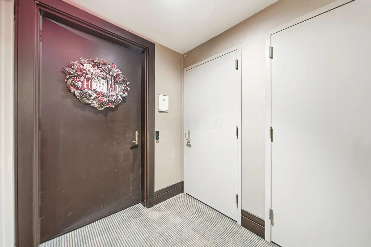 1 Miranova Place, Columbus, OH 43215 - Image #1