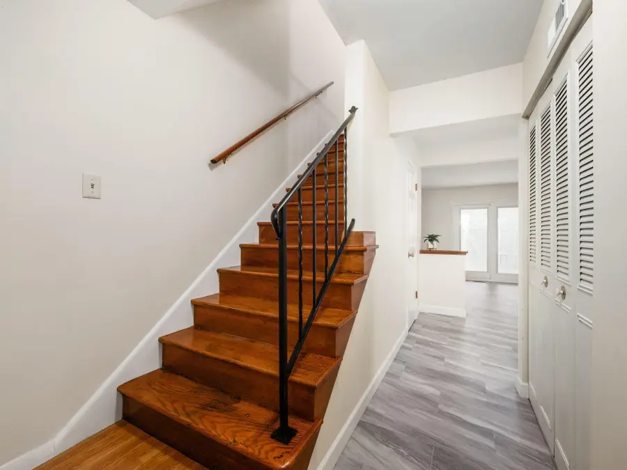 1295 Woodbrook Lane, Columbus, OH 43223 - Image #3