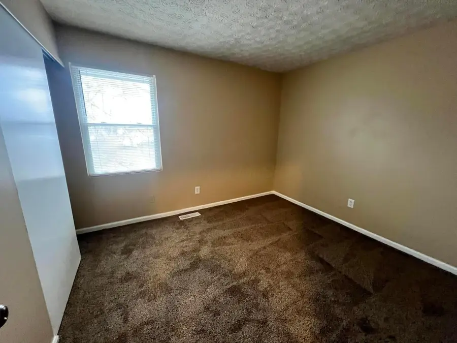 5570 Maple Canyon Avenue, Columbus, OH 43229 - Image #3