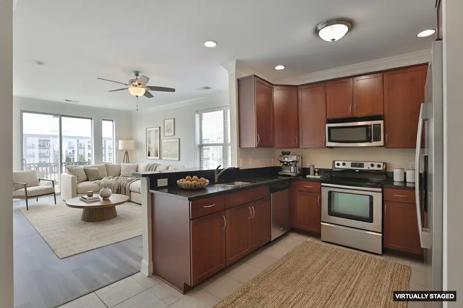 925 Ingleside Avenue, Columbus, OH 43215 - Image #3