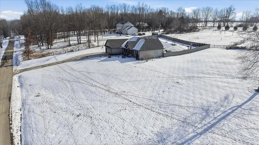 19700 Canada Road, Gambier, OH 43022 - Image #3