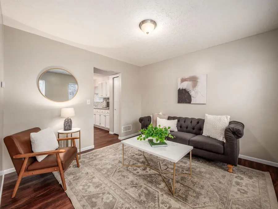 1344 Trabue Woods Boulevard, Columbus, OH 43228 - Image #3