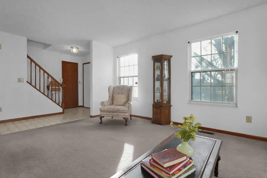 5288 Hyde Park Drive, Hilliard, OH 43026 - #3