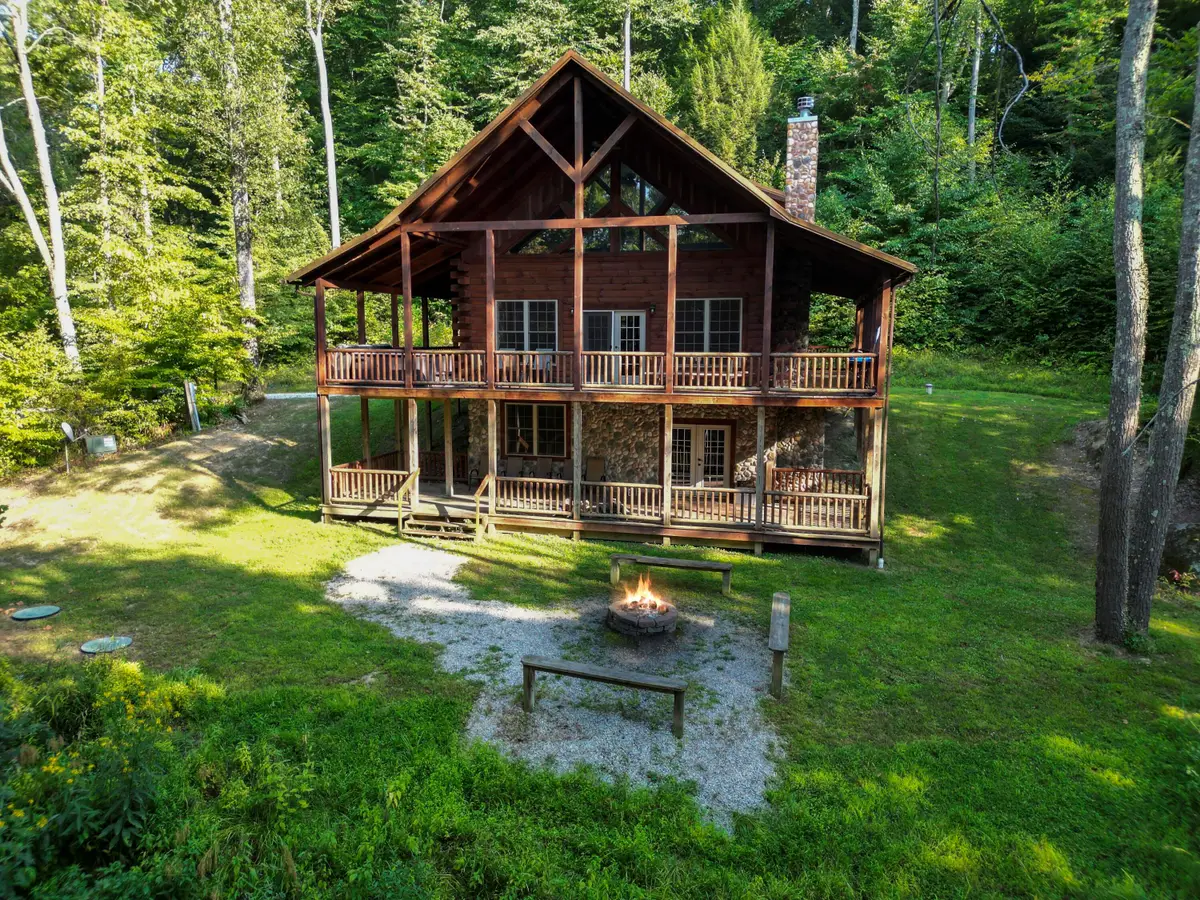 13042 E Buck Run Road, Rockbridge, OH 43149 - Image #1