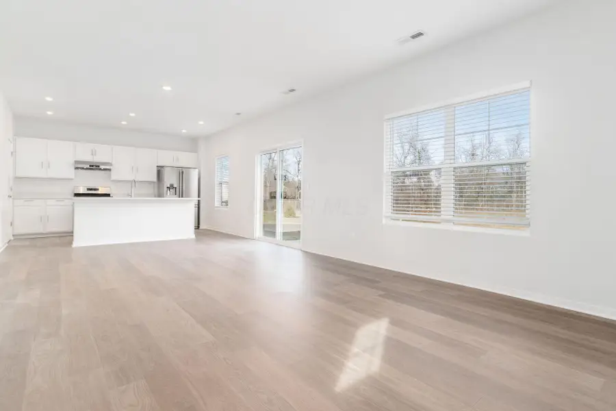 250 Sterndale Drive, Pickerington, OH 43147 - Image #3