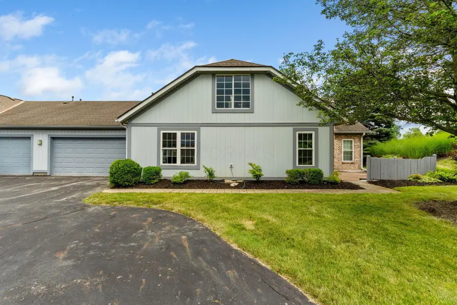 3828 Falls Circle Drive, Hilliard, OH 43026 - Image #2
