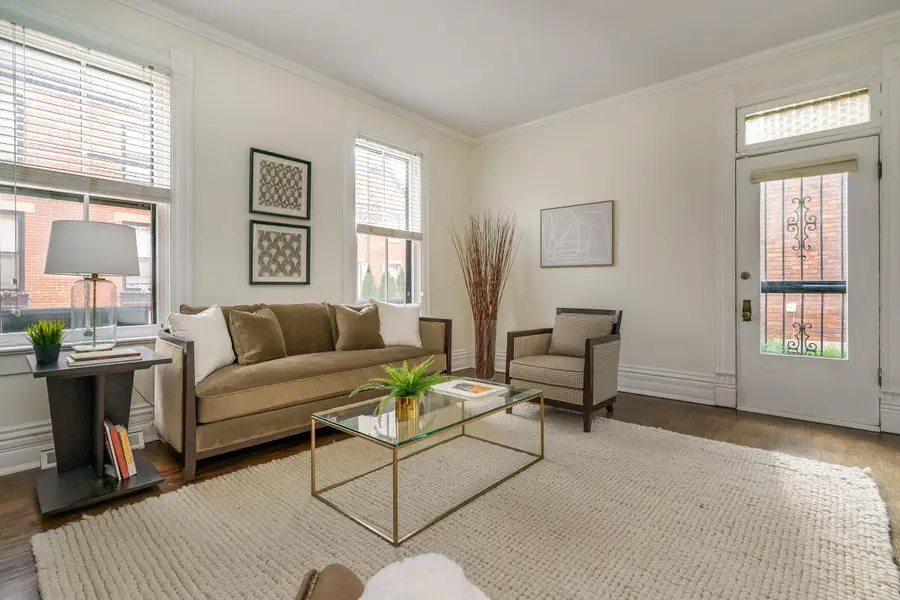 831 S Lazelle Street, Columbus, OH 43206 - Image #2