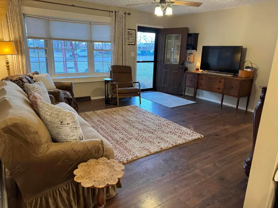 221 N Main Street, London, OH 43140 - Image #3