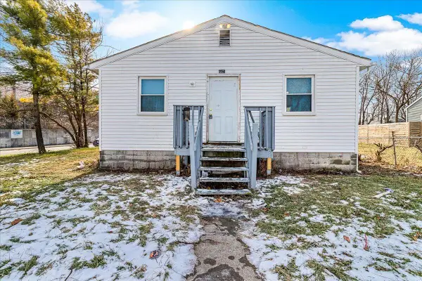 663 E 2nd Avenue, Columbus, OH 43201