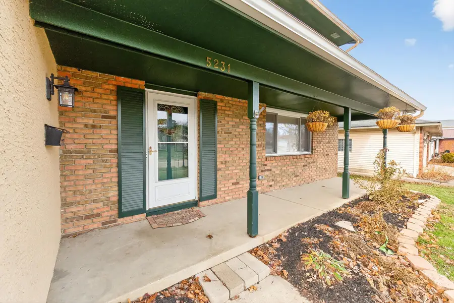 5231 Arrowood Court, Columbus, OH 43229 - #3