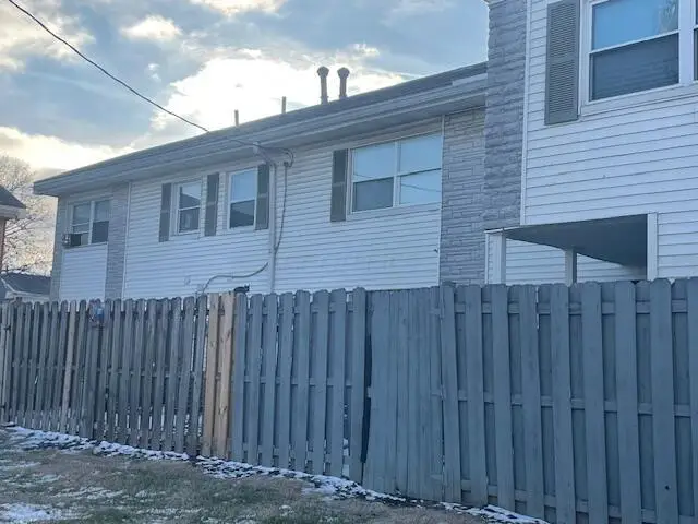 129 Buckeye Circle, Columbus, OH 43217 - #3