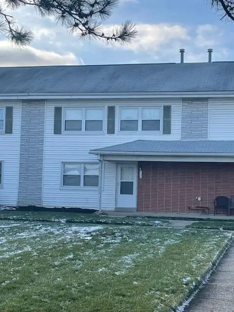 156 Buckeye Circle, Columbus, OH 43217 - #2