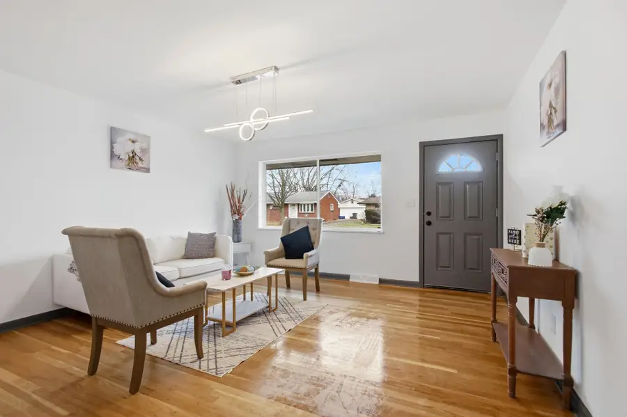 1275 Elaine Road, Columbus, OH 43227 - Image #3