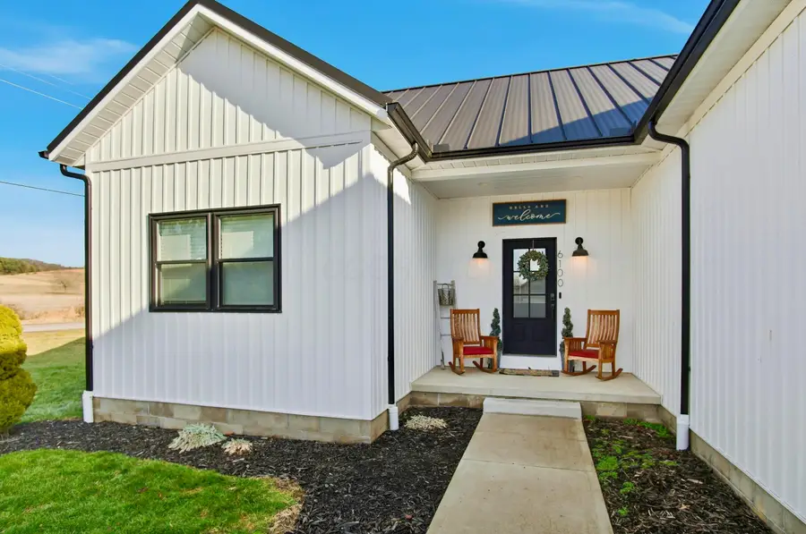 6100 Arnies Drive, Nashport, OH 43830 - #3