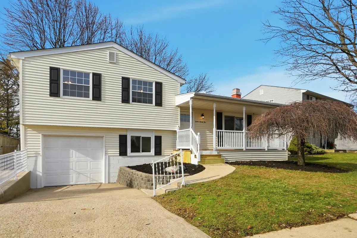 1295 Hathersage Place, Galloway, OH 43119 - Image #1