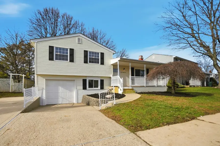 1295 Hathersage Place, Galloway, OH 43119 - Image #3