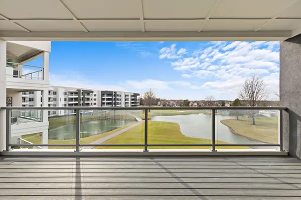 5233 Highpointe Lakes Drive, Westerville, OH 43081