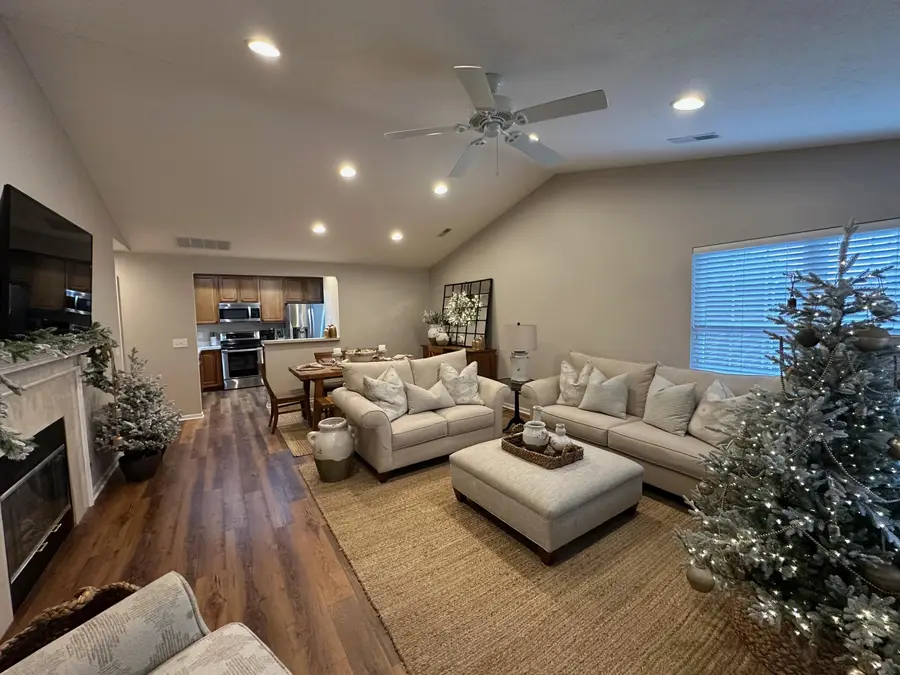 69 Greenhedge Circle, Delaware, OH 43015 - Image #2