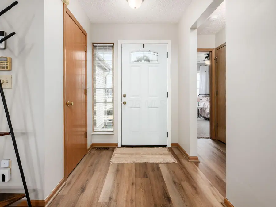 5046 Gilwood Drive, Hilliard, OH 43026 - Image #2