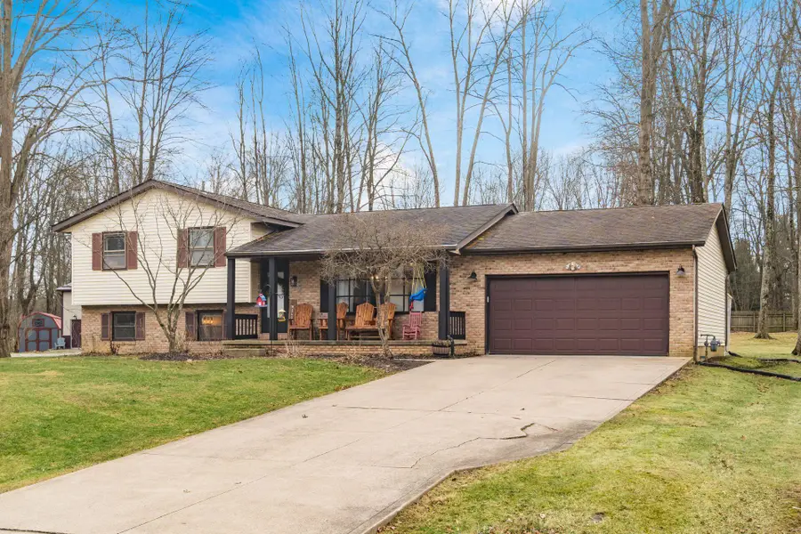 225 Carryback Drive Sw, Pataskala, OH 43062 - Image #2