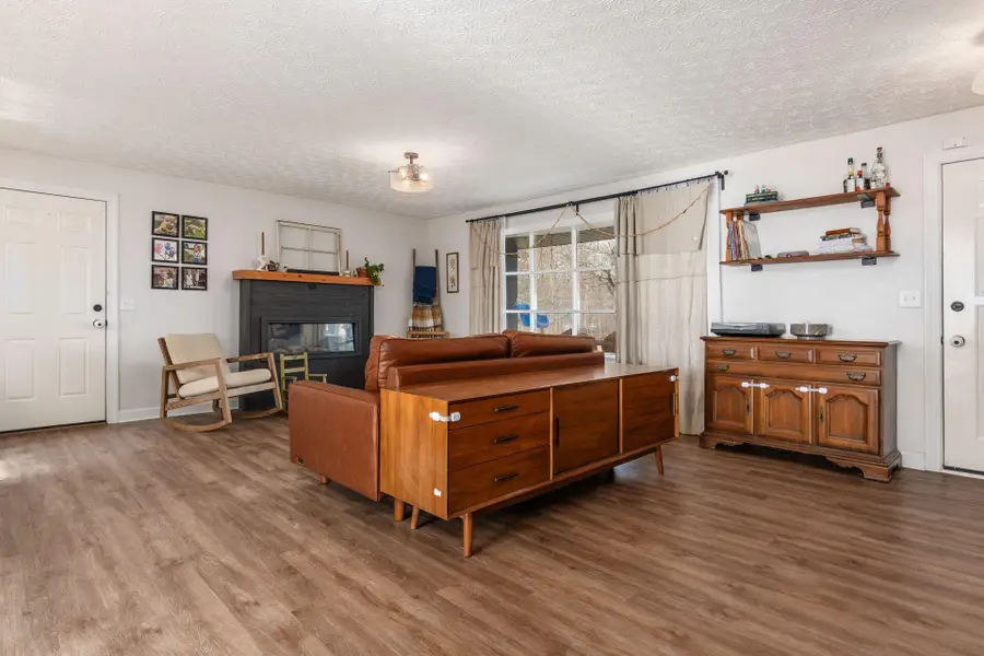 225 Carryback Drive Sw, Pataskala, OH 43062 - Image #3