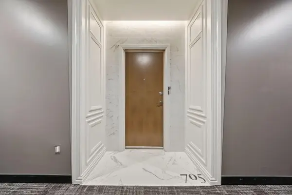 225 John H Mcconnell Boulevard, Columbus, OH 43215