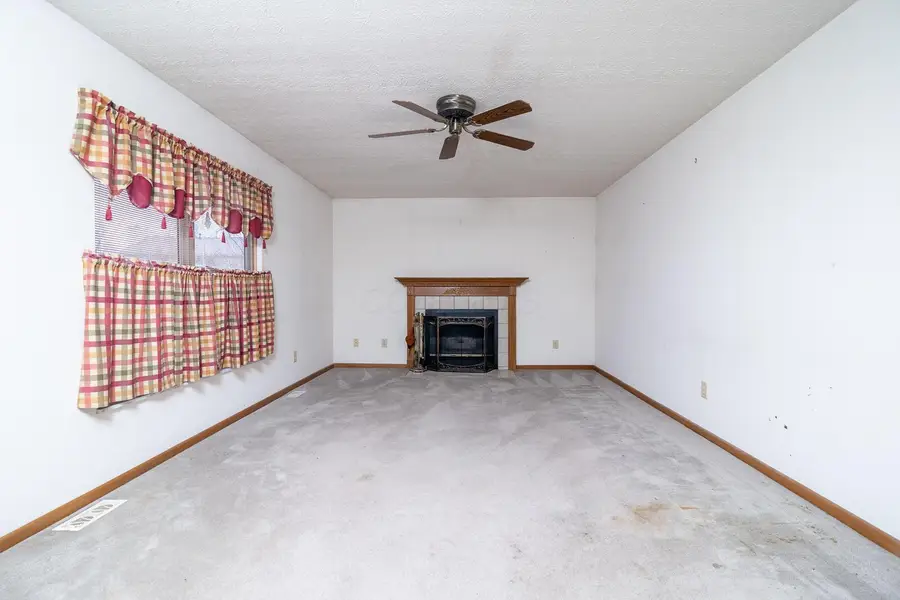 523 Long Street, Ashville, OH 43103 - Image #2