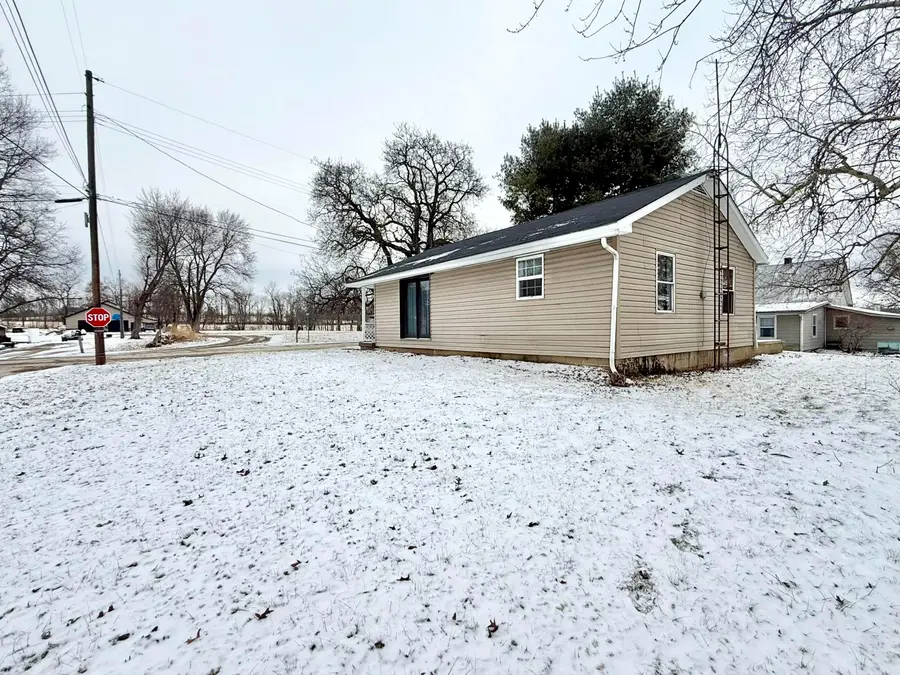 202 Plum Street, Danville, OH 43014 - #3