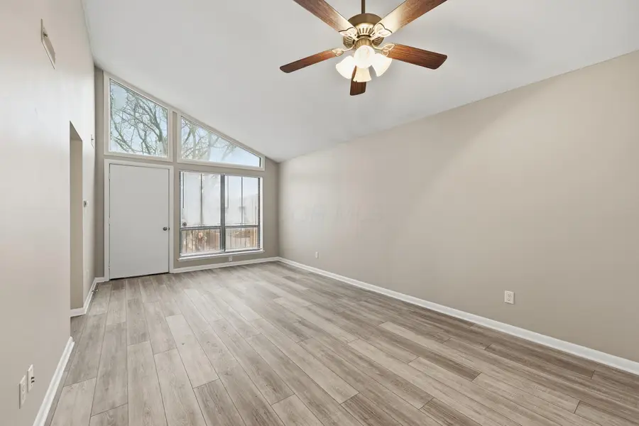 1126 Merrimar Circle N, Columbus, OH 43220 - Image #3