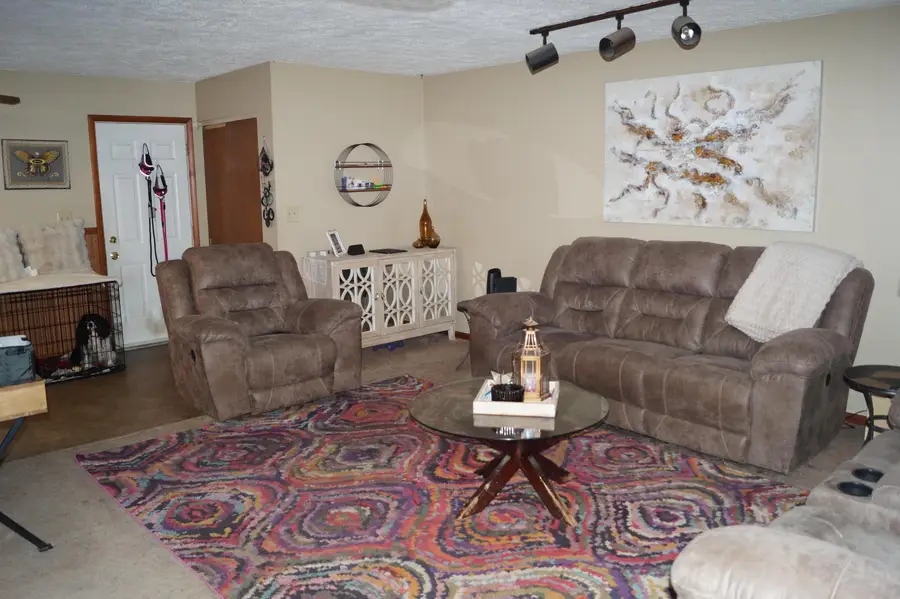 91 Fieldpoint Road, Heath, OH 43056 - Image #3