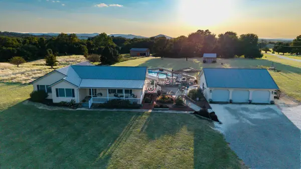 2133 Dearth Road, Kingston, OH 45644