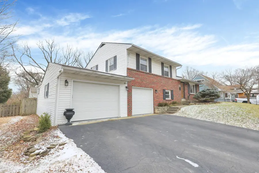 1065 Bernard Road, Columbus, OH 43221 - Image #2