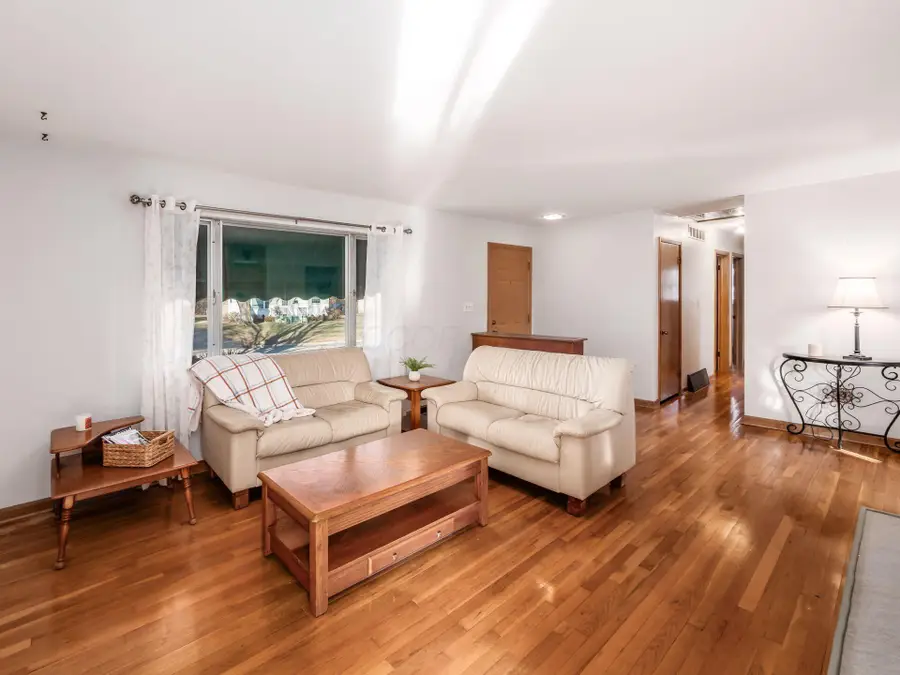 723 Drummond Court, Columbus, OH 43214 - Image #2