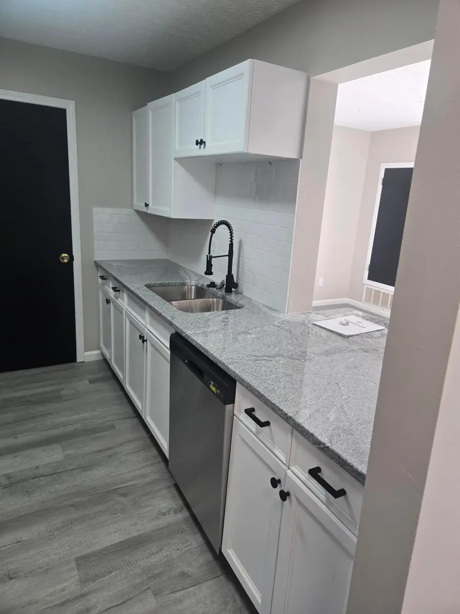 3939 Karl Road, Columbus, OH 43224 - Image #3