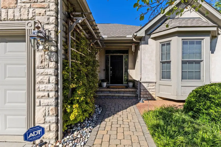 7747 Mikayla Drive, Westerville, OH 43082 - Image #2