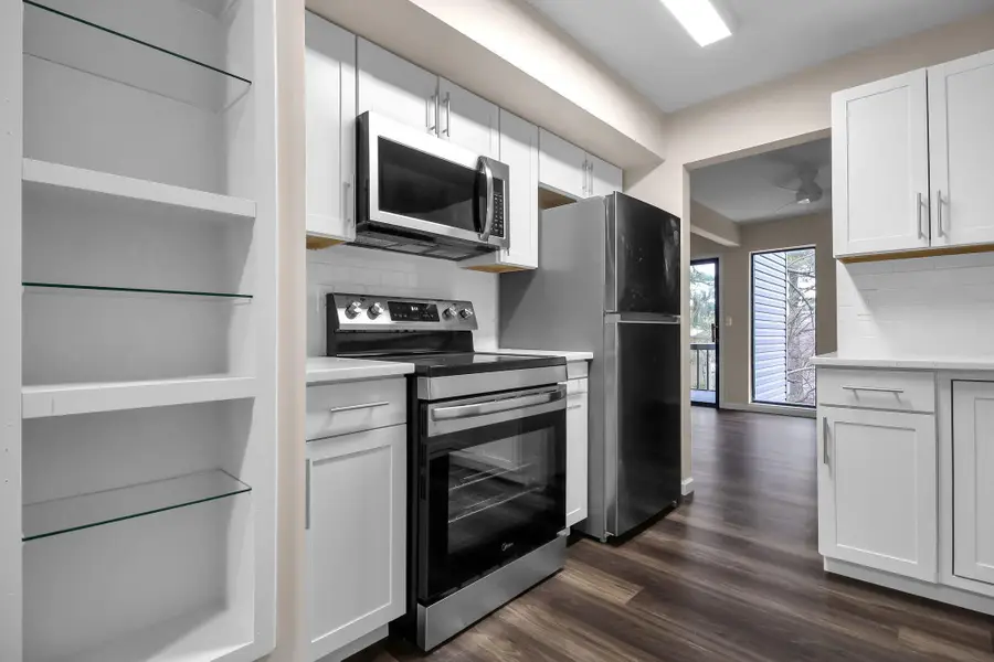 695 Tall Oaks Drive, Newark, OH 43055 - #3