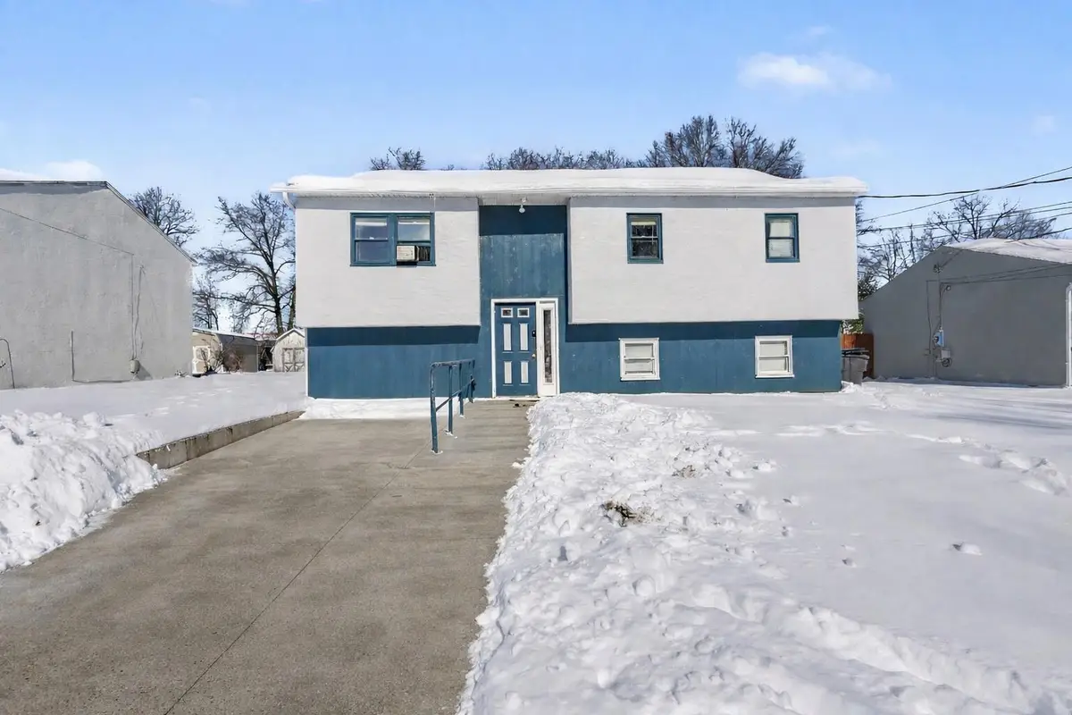 3766 2nd Avenue, Urbancrest, OH 43123 - #1