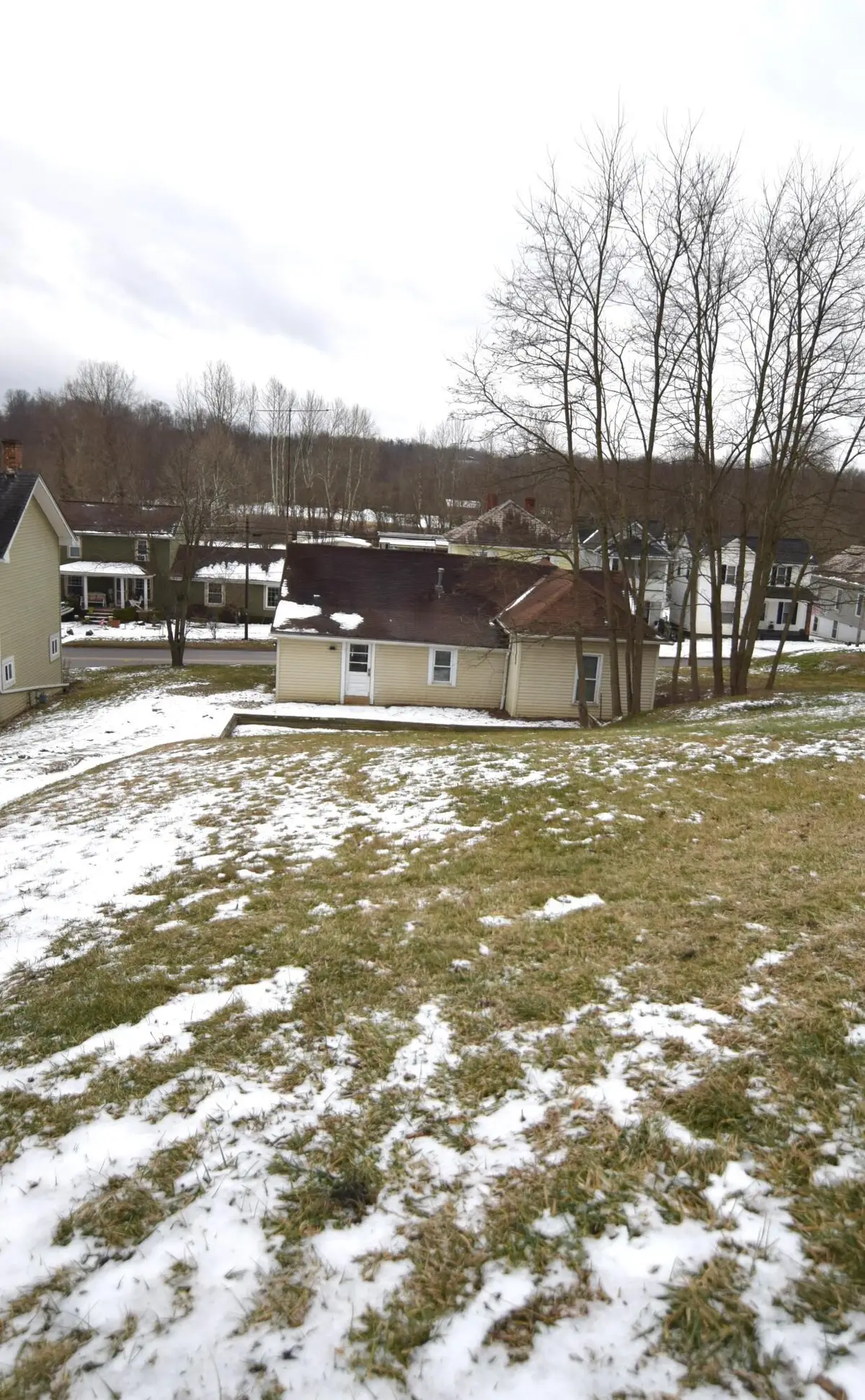 213 E Main Street, Junction City, OH 43748 - #1