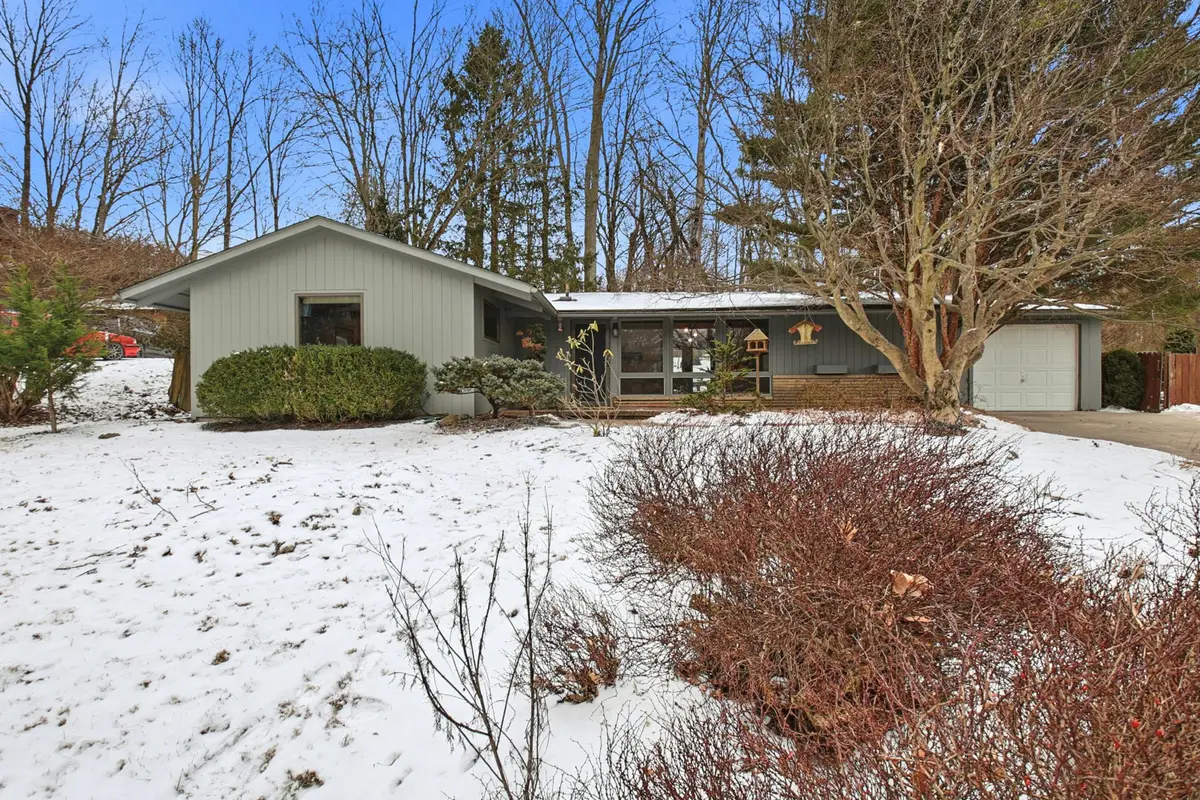 192 Sunset Drive Sw, Granville, OH 43023 - Image #1