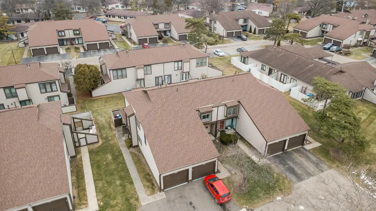 5260 Westbury Drive, Columbus, OH 43228 - Image #1