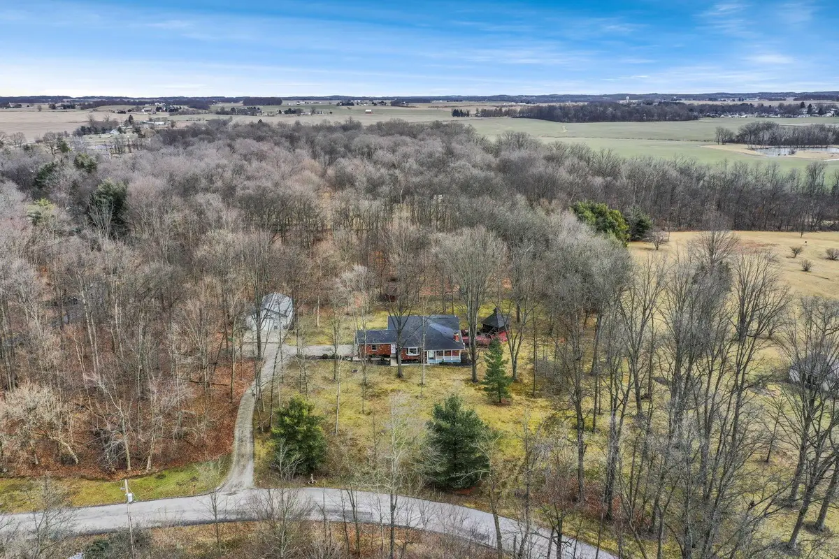 6781 Thoreau Lane Ne, Baltimore, OH 43105 - #1