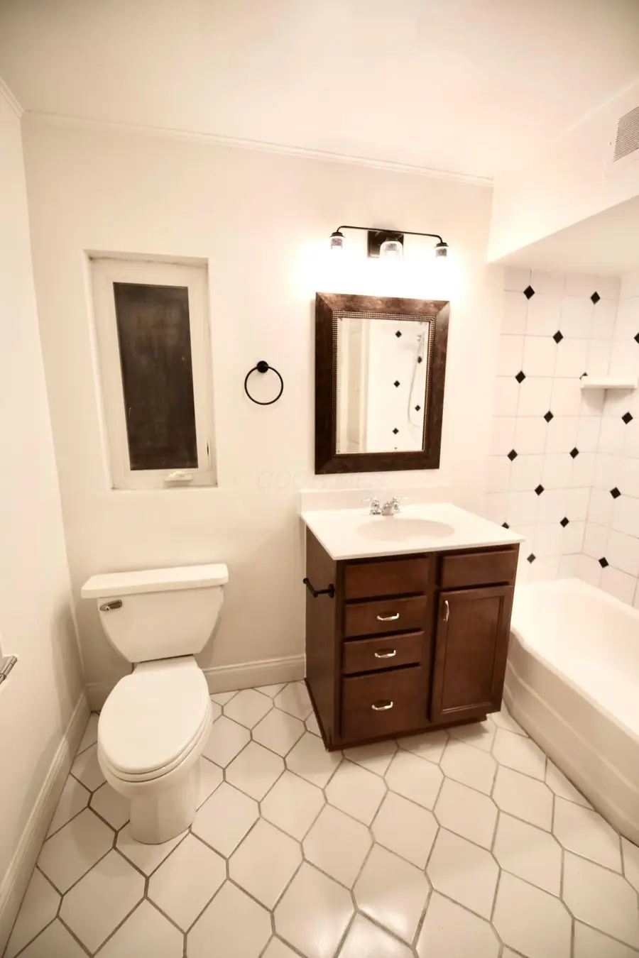 3191 E Broad Street, Columbus, OH 43209 - Image #3