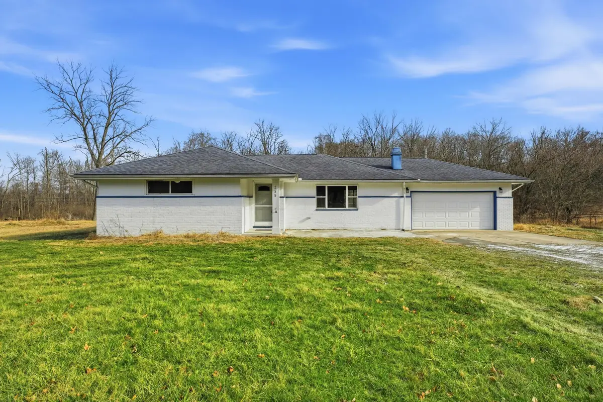 255 Woodside Drive Sw, Pataskala, OH 43062 - Image #1