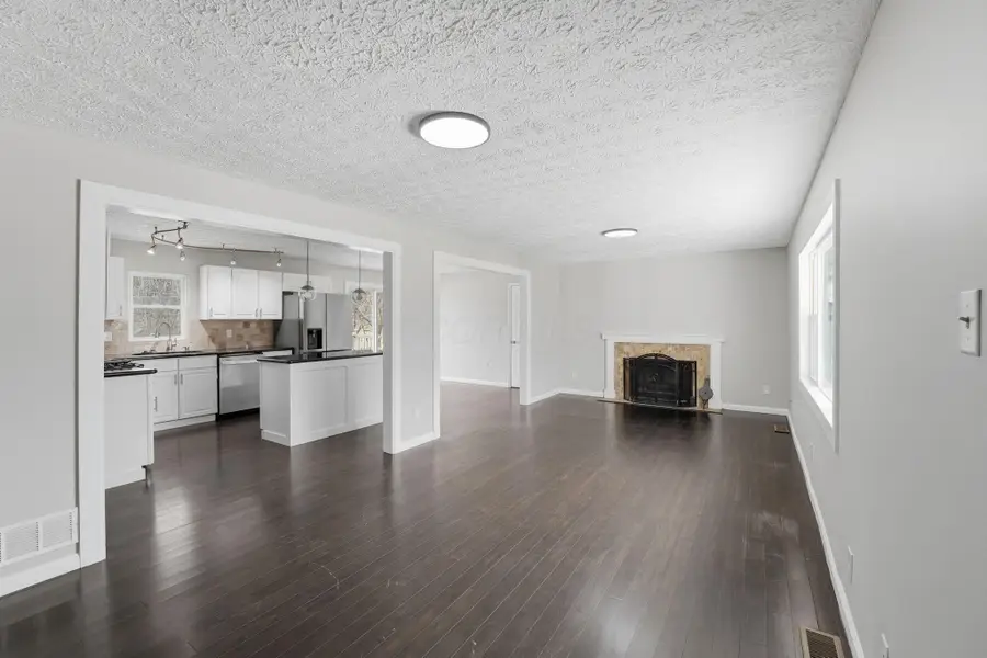 255 Woodside Drive Sw, Pataskala, OH 43062 - Image #3