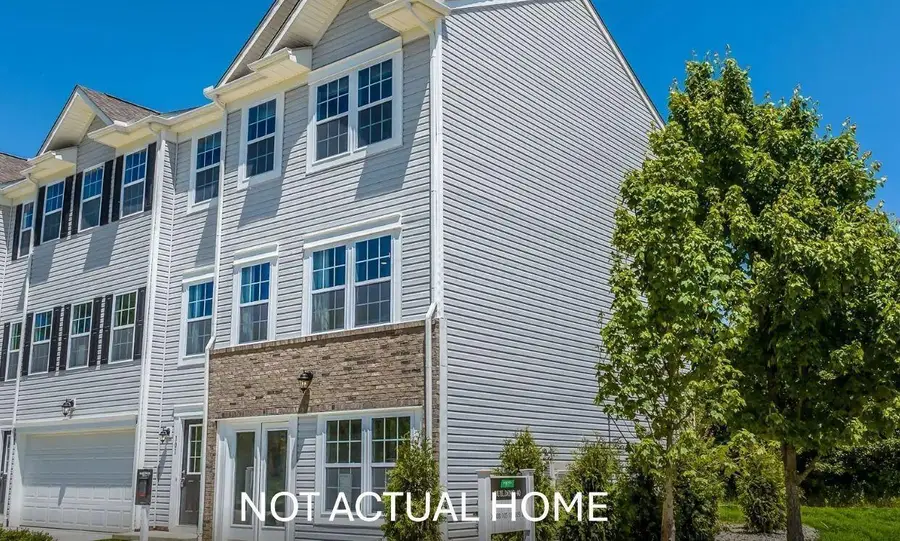 2674 Meigs Drive, Columbus, OH 43207 - Image #2