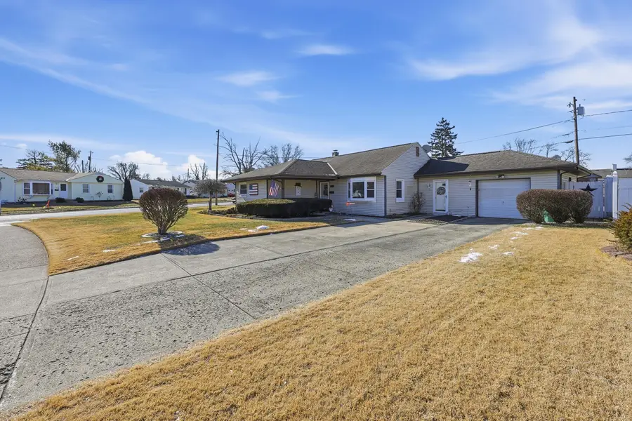 263 Merriman Drive, West Jefferson, OH 43162 - Image #2