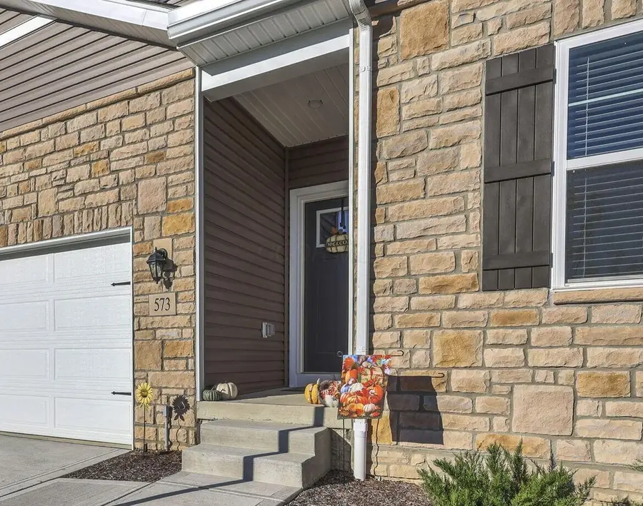 573 Penwell Drive, Delaware, OH 43015 - Image #2