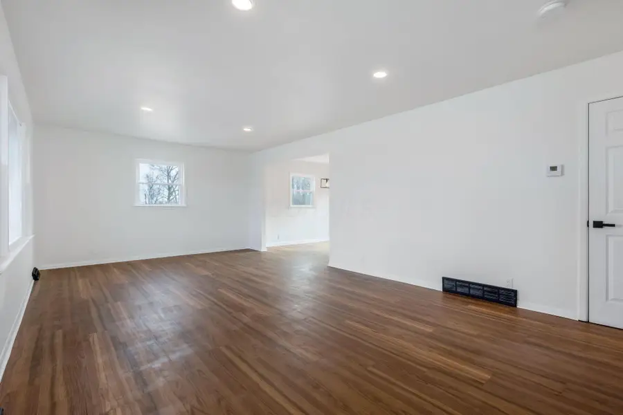 4338 Briarcliff Road, Nashport, OH 43830 - #3